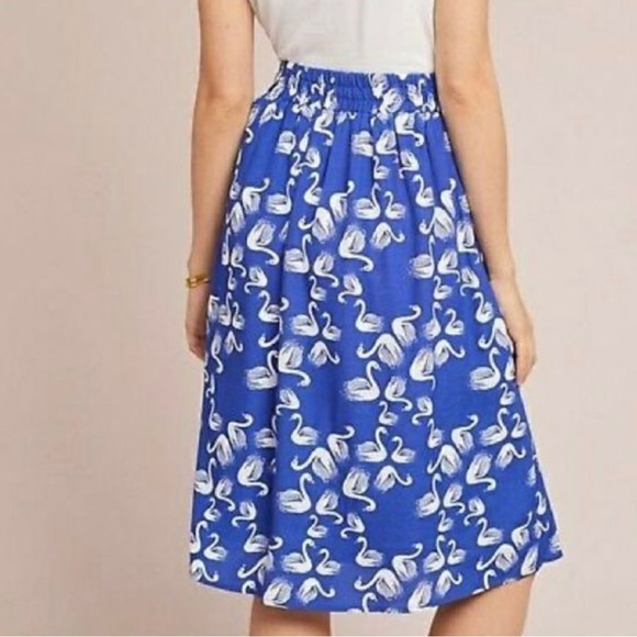 Porridge Getaway Swan Skirt - Picture 2 of 6